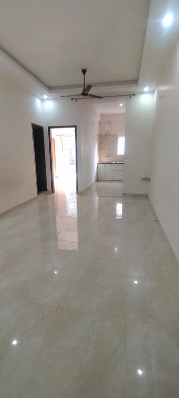 Room in 2 BHK Builder Floor at Dehradun Cantt – for Rent