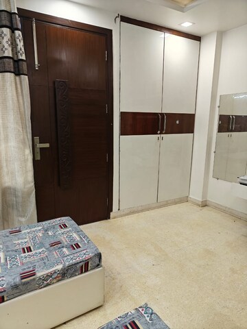 Room in  Pg at Subhash Nagar – for Rent