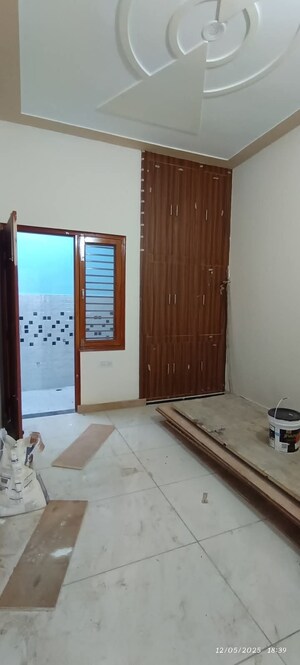 Room in 3.5 BHK Independent House at Amehra Adipur – for Sale