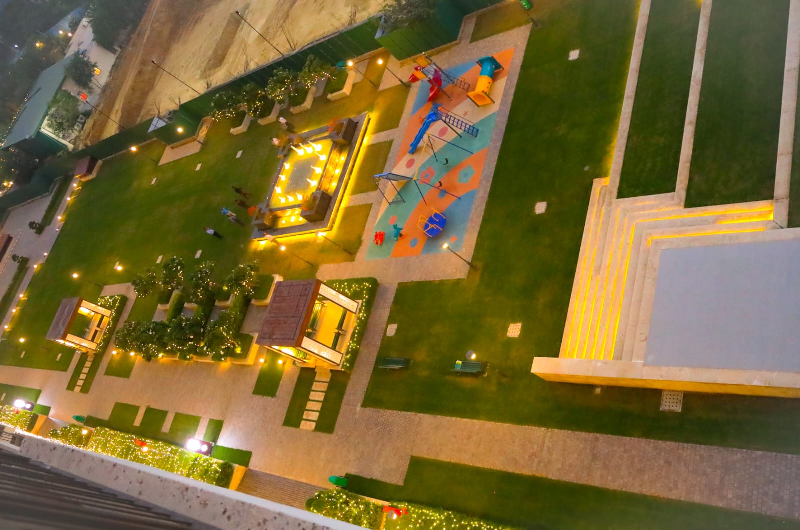 3 BHK + Pooja Room Apartment For Sale in Ashiana Mulberry