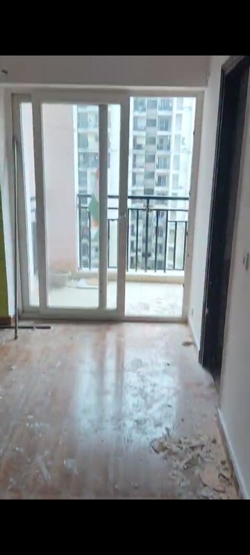 Room in 2.5 BHK Apartment at Galaxy North Avenue ll, Gaur City 2  – for Sale
