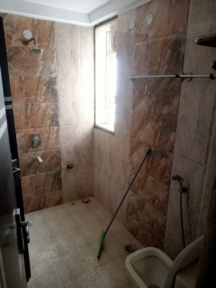 Attached Bathroom, sector 12 dwarka 3 Bedroom 1450 Sq.Ft. Apartment In Sector 12 Dwarka Delhi 8642716