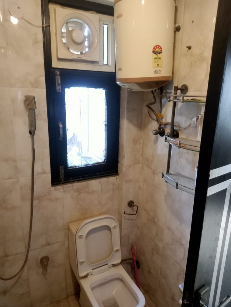 Attached Bathroom, sector 12 dwarka 3 Bedroom 1450 Sq.Ft. Apartment In Sector 12 Dwarka Delhi 8642716