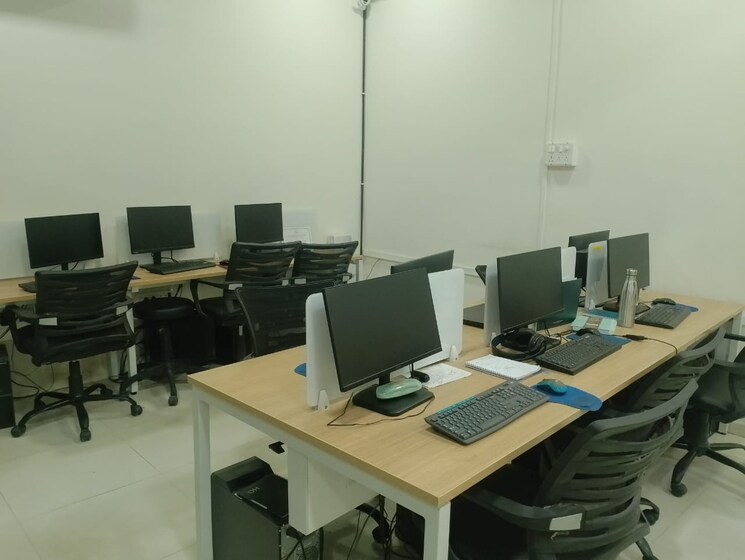 Team Area, science city Commercial Office Space 1035 Sq.Ft. In Science City Ahmedabad 8642666