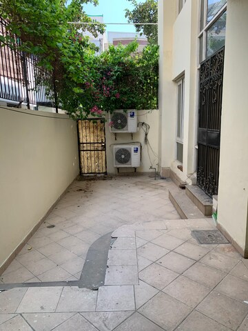 Balcony in 6 BHK Villa at Eros Rosewood City, Sector 49 – for Rent