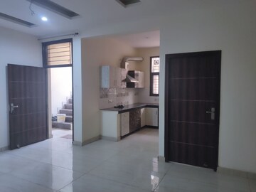 Room in 3 BHK Builder Floor at Dhakoli – for Rent