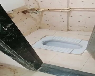 Bathroom in 1 RK Apartment at Dadar East – for Rent