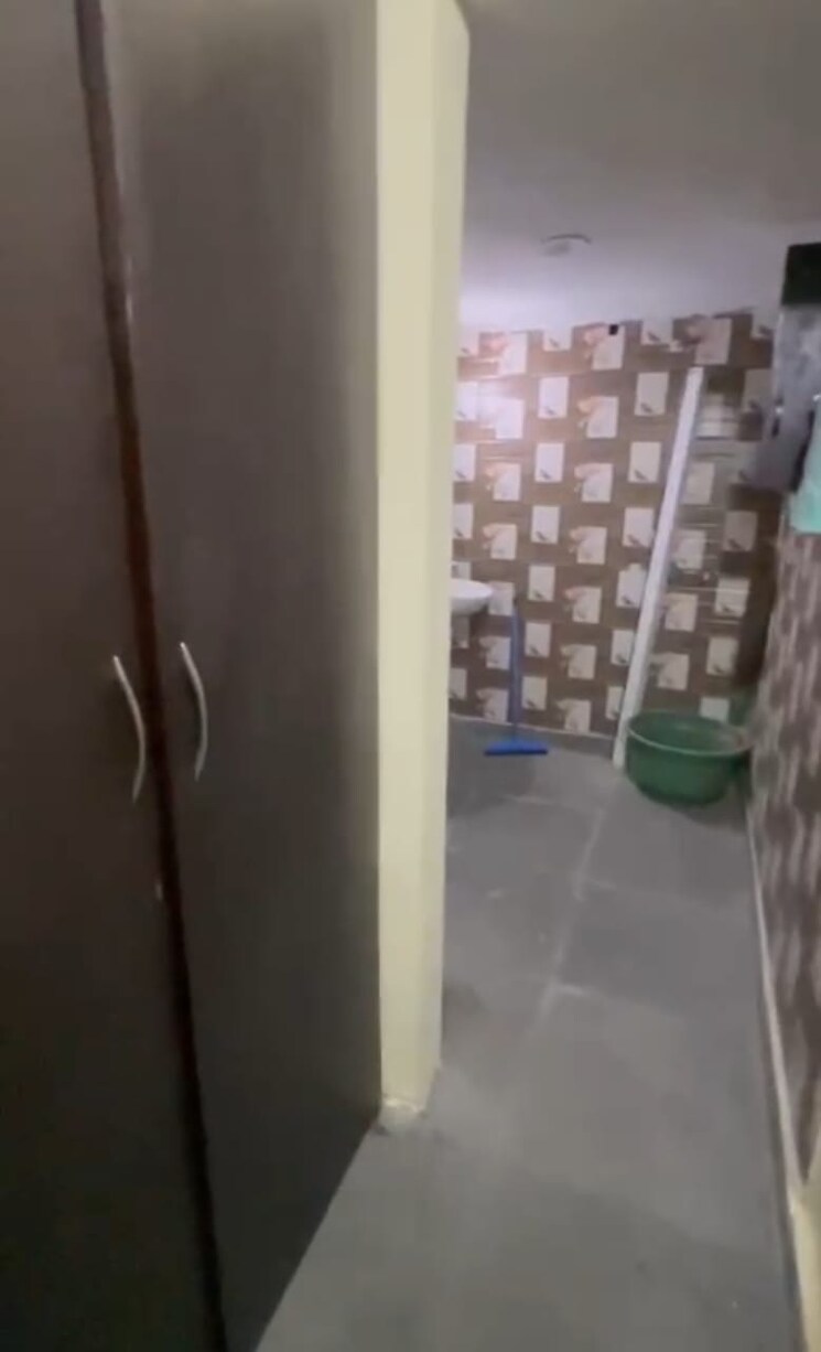 Bathroom, green fields colony 1 RK 165 Sq.Ft. Apartment In Green Fields Colony Faridabad 8642768