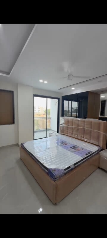 Bedroom in 5 BHK Builder Floor at TDI The Retreat, Sector 89 – for Sale