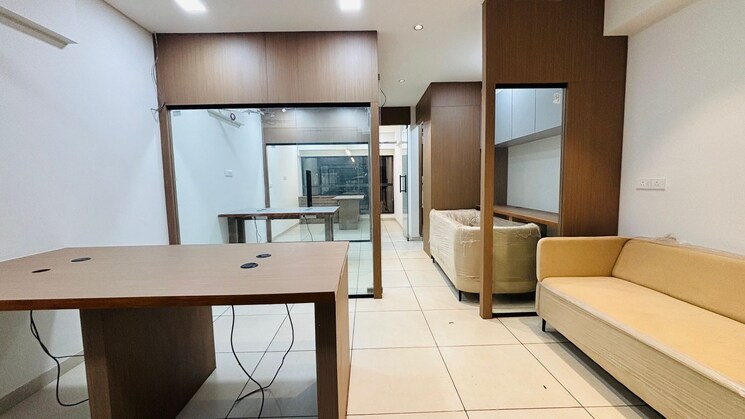 Team Area, kp-epitome Commercial Office Space 702 Sq.Ft. In Makarba Ahmedabad 8642800