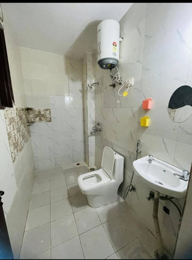 Bathroom, ansal-sushant-estate 2 Bedroom 980 Sq.Ft. Apartment In Sector 52 Gurgaon 8642832