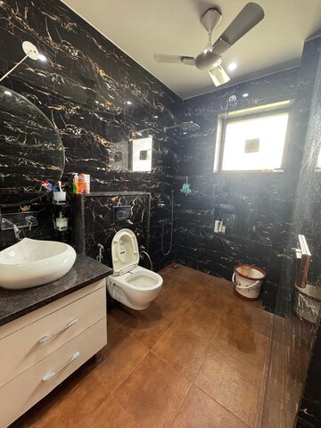 Bedroom in 3 BHK Apartment at DLF Exclusive Floors, Sector 53 – for Sale