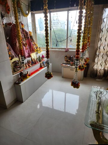 Bedroom in 5 BHK Apartment at Ajanta Apartment Colaba, Colaba – for Rent