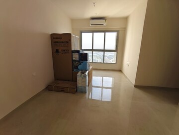 Room in 3 BHK Apartment at Piramal Vaikunth, Balkum Pada – for Rent