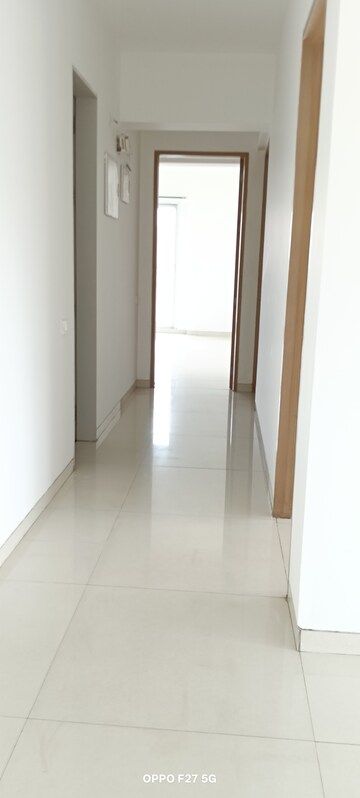  3 BHK Apartment at Soham Crystal Spires, Ghodbunder Road – for Rent