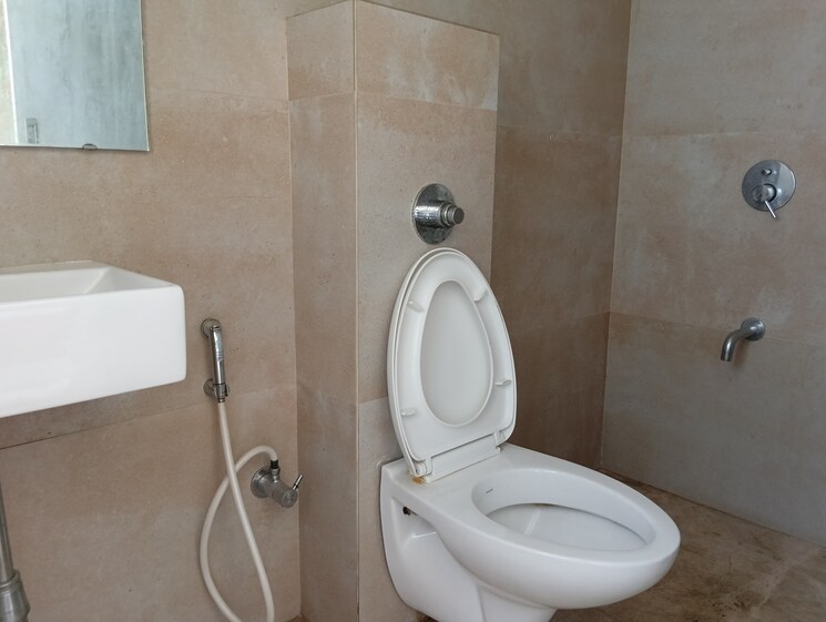 Attached Bathroom, ani-anu-sri-balaji-enclave 2 Bedroom 725 Sq.Ft. Apartment In Malad West Mumbai 8642979