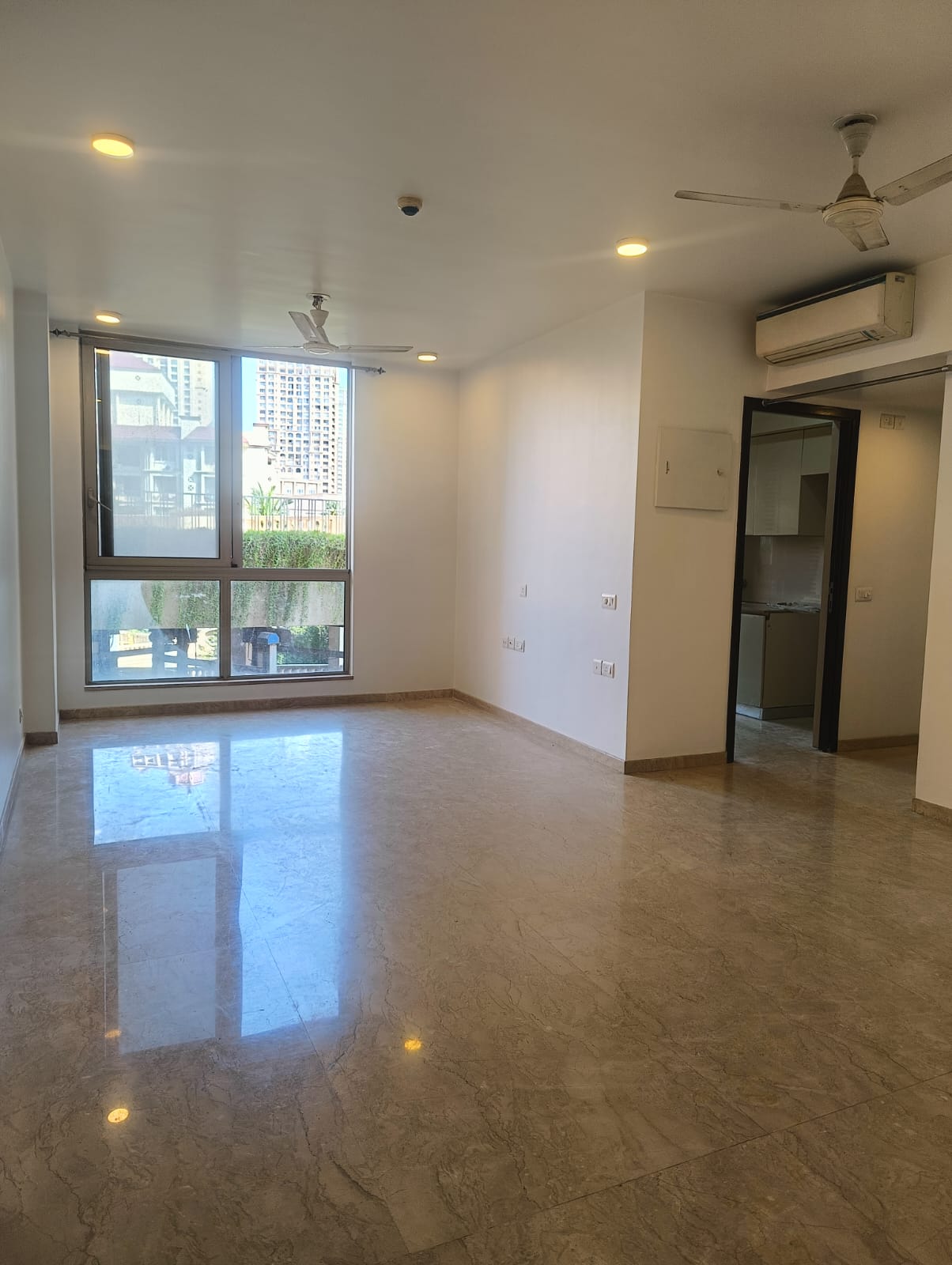 2 BHK + Extra Room Apartment For Rent in Hiranandani Zen Atlantis