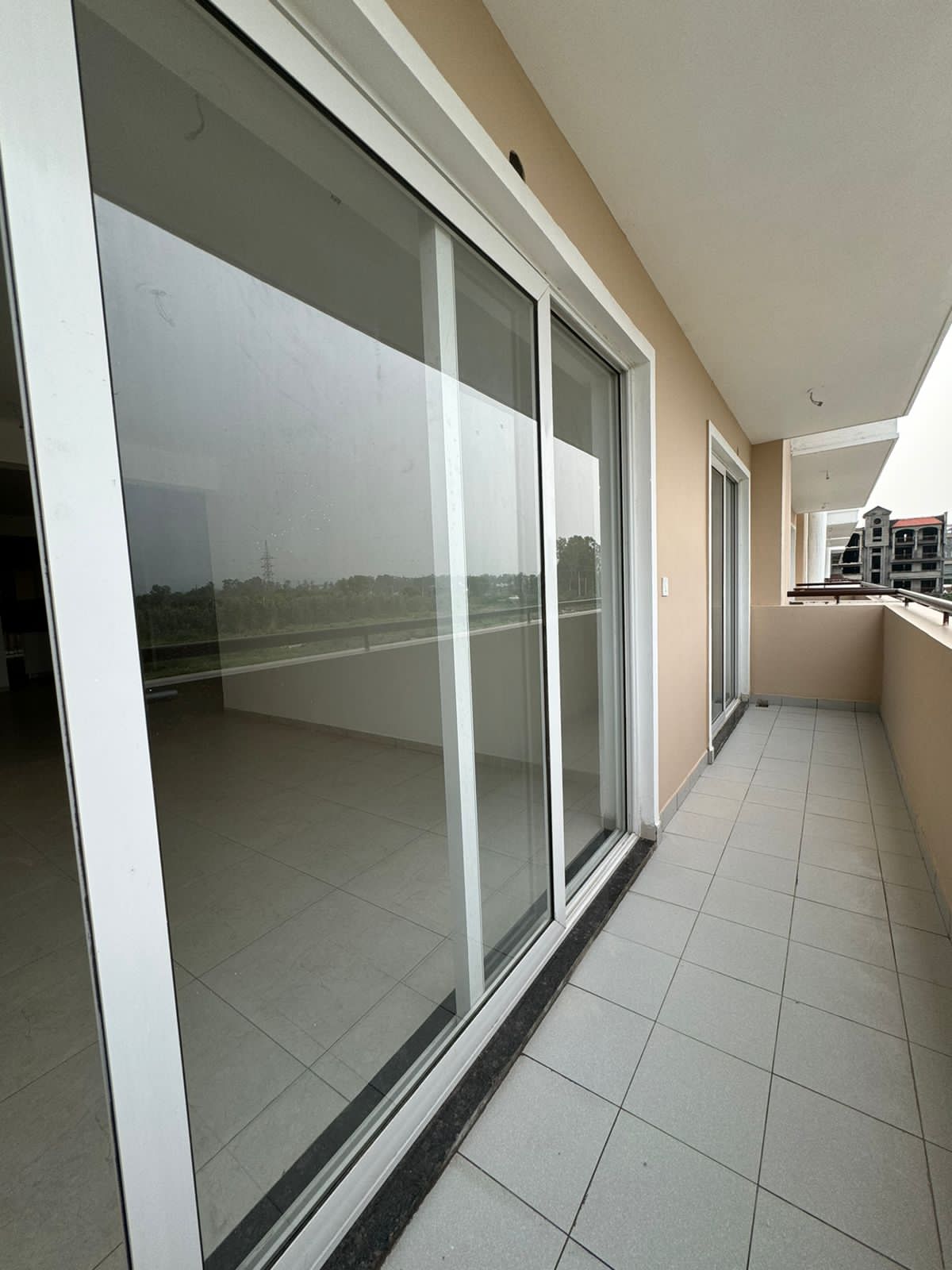 3 BHK + Servant Room 2284 Sq.Ft. Apartment in Allwin El Spazia