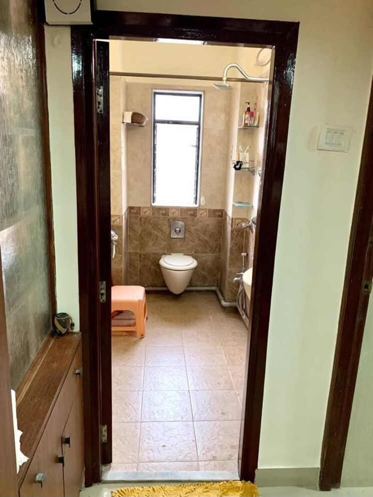 Bathroom, foreshore-apartment 2 Bedroom 650 Sq.Ft. Apartment In Juhu Mumbai 8643053