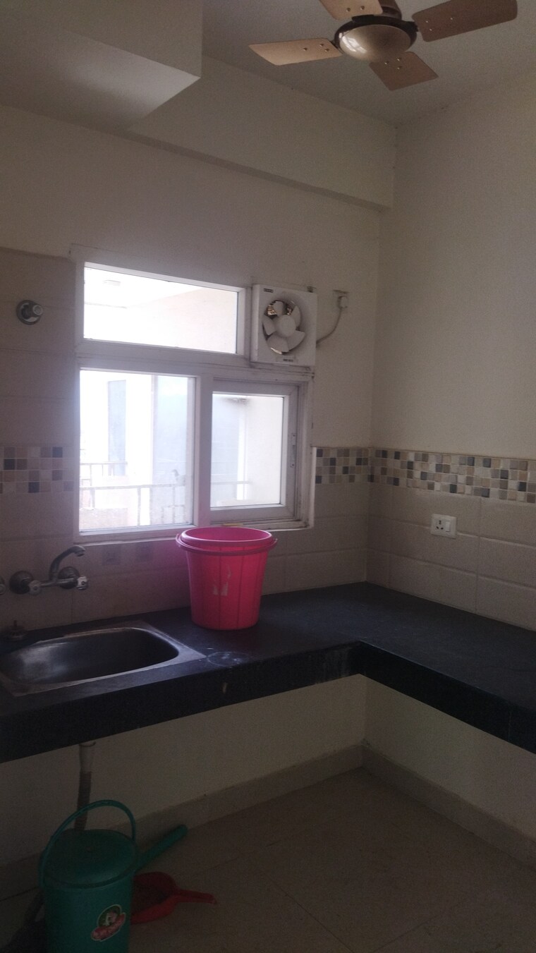 Living Room, signature-global-city-93 2 Bedroom 650 Sq.Ft. Apartment In Sector 93 Gurgaon 8643085