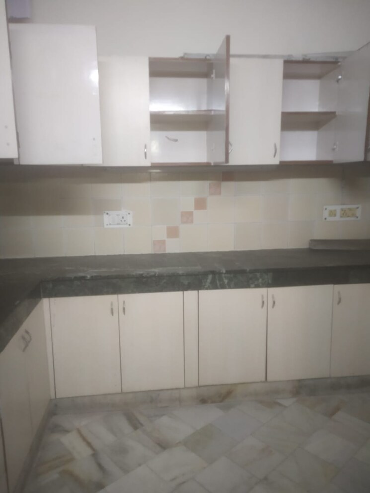 Kitchen, greater kailash ii 3 Bedroom 1800 Sq.Ft. Builder Floor In Greater Kailash ii Delhi 8643061