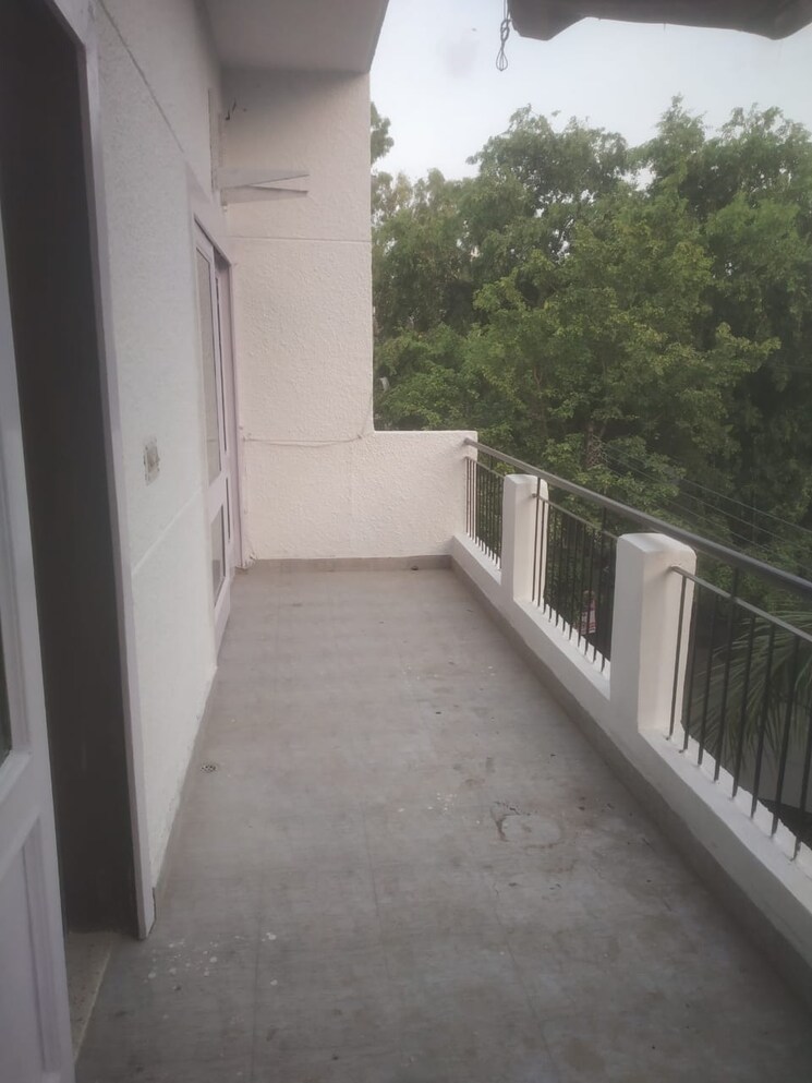 Balcony, greater kailash ii 3 Bedroom 1800 Sq.Ft. Builder Floor In Greater Kailash ii Delhi 8643061