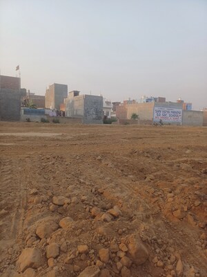  Plot For Sale in Dheeraj Nagar