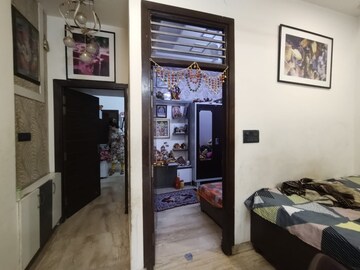 Room in 5 BHK Independent House at Jyoti Park – for Sale