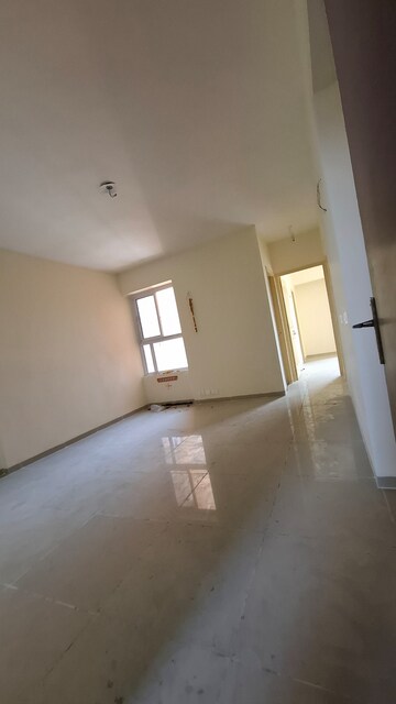 Room in 2 BHK Apartment at Wave Dream Homes, Wave City – for Rent
