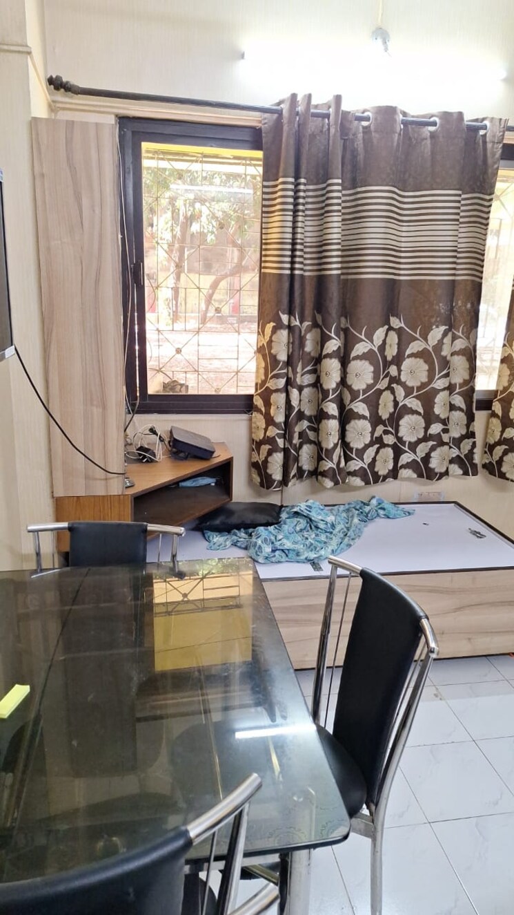 Living Room, rajeshree-accord-chs 1 Bedroom 400 Sq.Ft. Apartment In Andheri East Mumbai 8643156