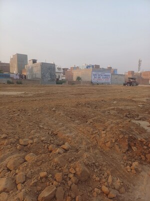  Plot For Sale in Dheeraj Nagar