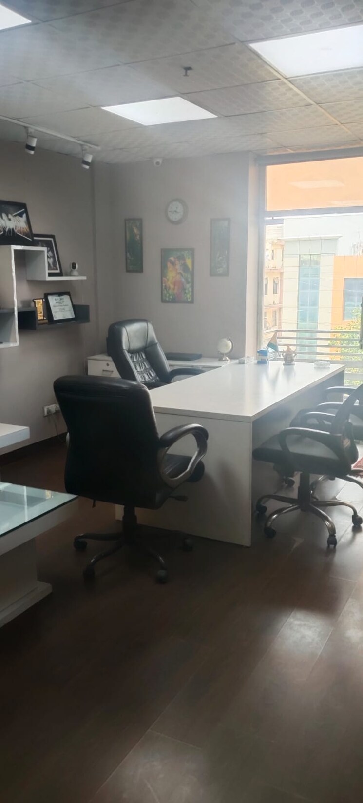 Team Area, sector 4 Commercial Office Space 1000 Sq.Ft. In Sector 4 Noida 8643174