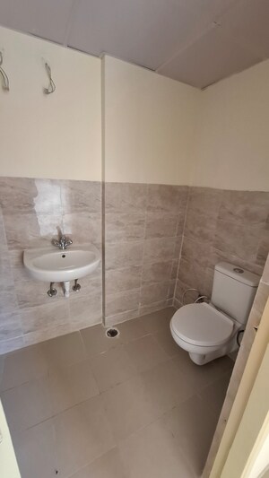 2 BHK Apartment For Sale in Wave Dream Homes, Wave City