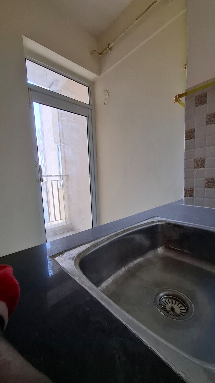 Kitchen, wave-dream-homes 2 Bedroom 840 Sq.Ft. Apartment In Wave City Ghaziabad 8643176