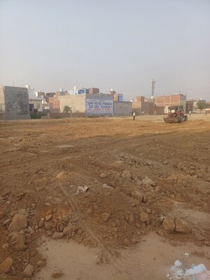  Plot For Sale in Dheeraj Nagar