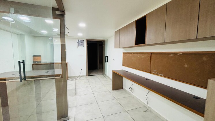 Team Area, kp-epitome Commercial Office Space 692 Sq.Ft. In Makarba Ahmedabad 8643167