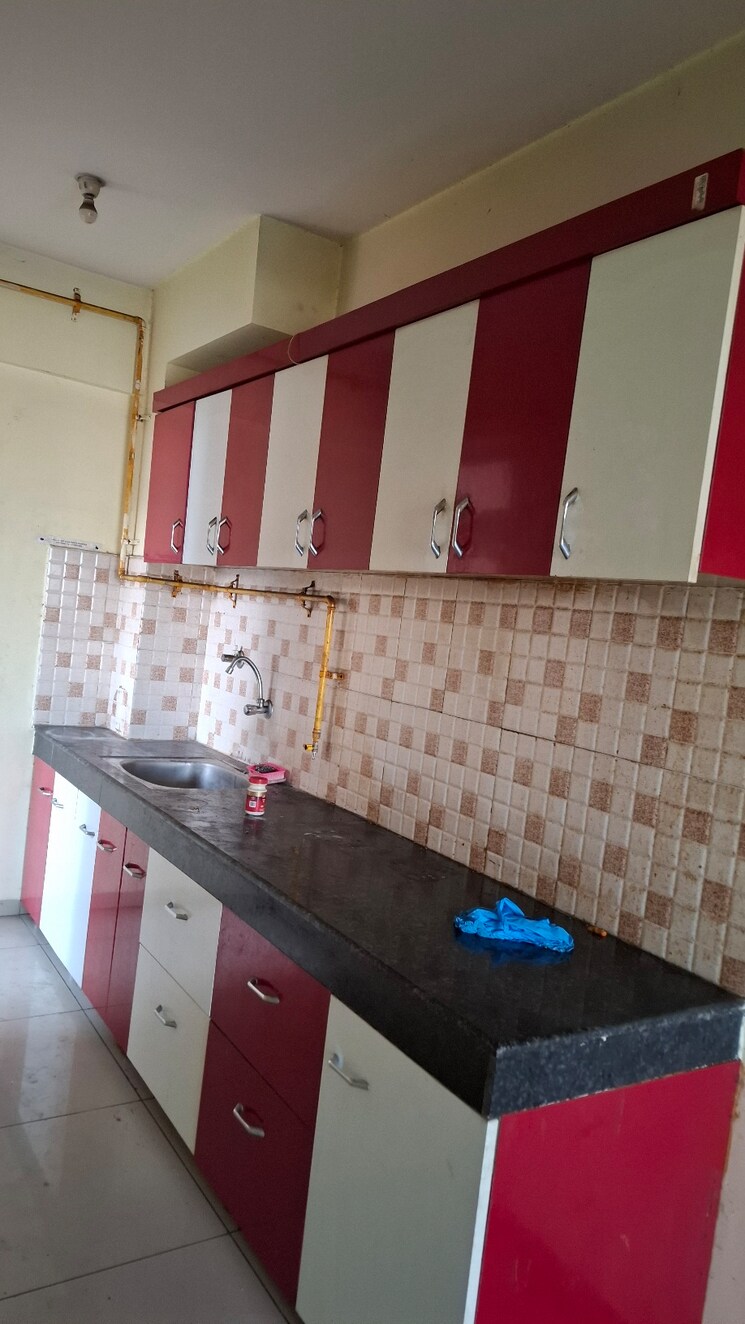 Kitchen, wave-dream-homes 2.5 Bedroom 1050 Sq.Ft. Apartment In Wave City Ghaziabad 8643233