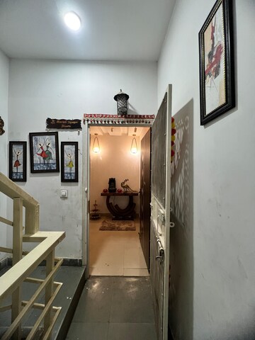 Furnished Amenities in 3.5 BHK Builder Floor at Orchid Island, Sector 51 – for Rent