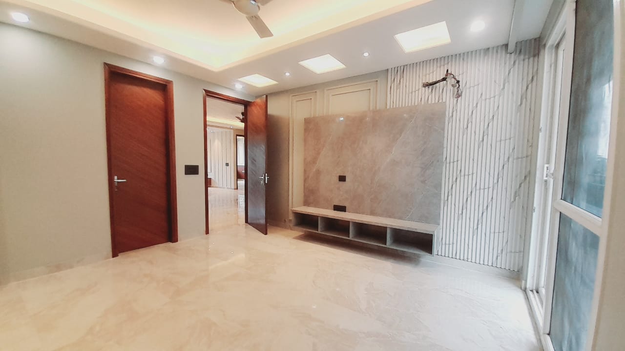 3 BHK + Servant Room,Study Room Apartment For Sale in Eco City Noida