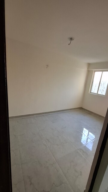 Room in 1 RK Apartment at Wave Dream Homes, Wave City – for Rent