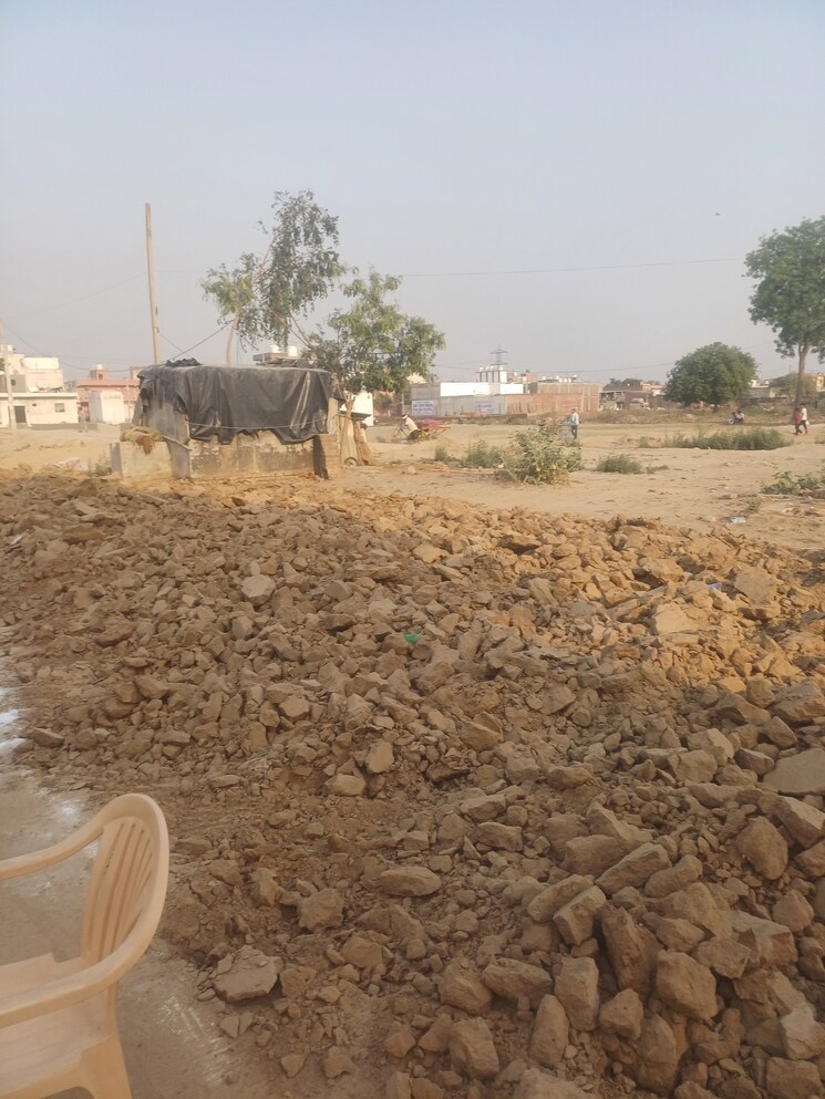 undefined, dheeraj nagar  119 Sq.Yd. Plot In Dheeraj Nagar Faridabad 8643343