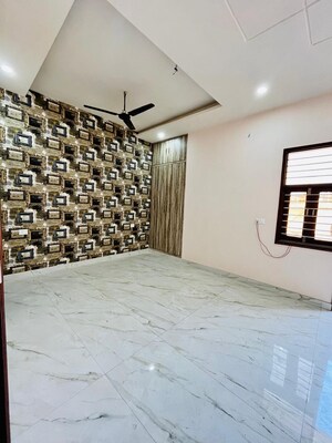 Room in 3 BHK Builder Floor at Madhavpuram – for Sale