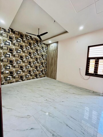 Room in 3 BHK Builder Floor at Madhavpuram – for Sale
