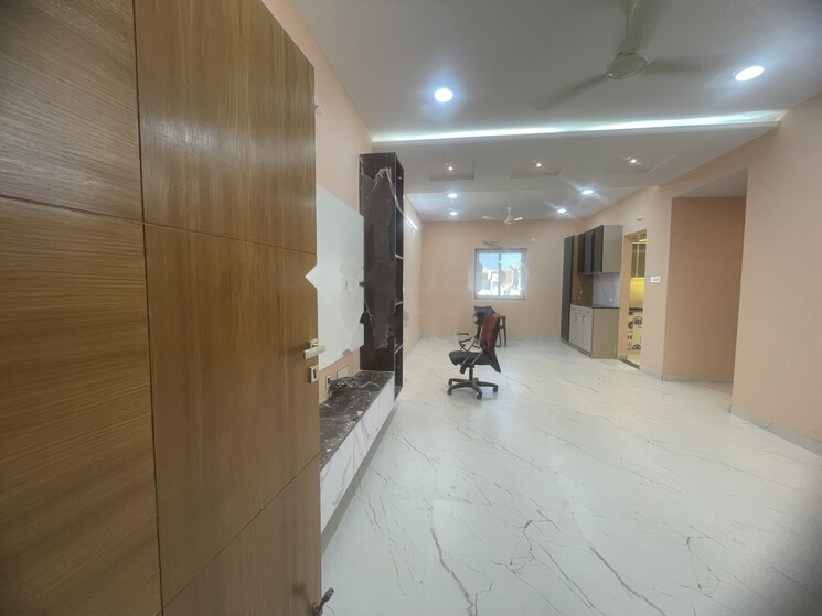 Room, stand-alone-apartment 3 Bedroom 1501 Sq.Ft. Apartment In Madhapur Hyderabad 8643465