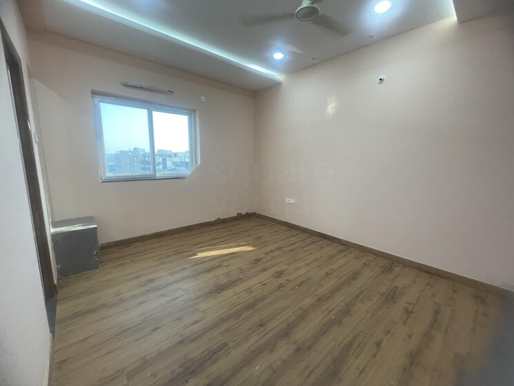 Room, stand-alone-apartment 3 Bedroom 1501 Sq.Ft. Apartment In Madhapur Hyderabad 8643465