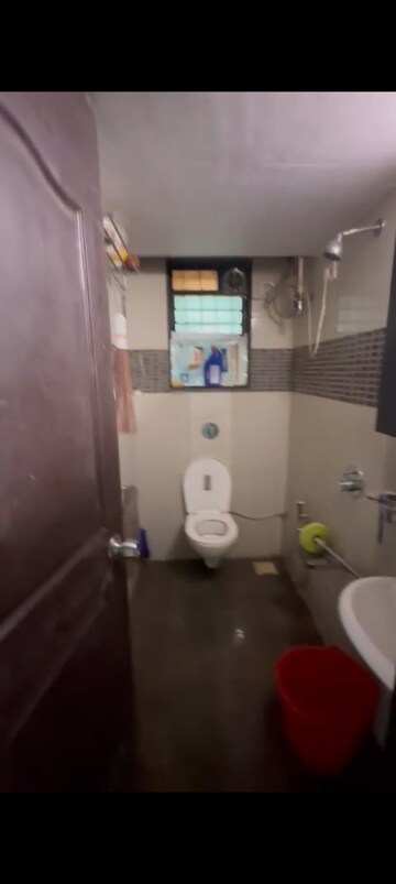 Bathroom in 2.5 BHK Apartment at Sai Siddhi Tower, Ghatkopar East – for Rent