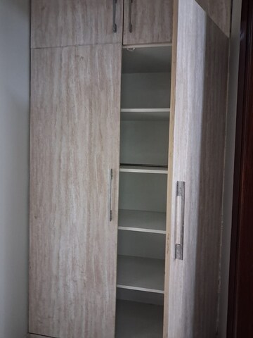 Building Lobby in 3 BHK Builder Floor at Ardee City, Sector 52 – for Rent