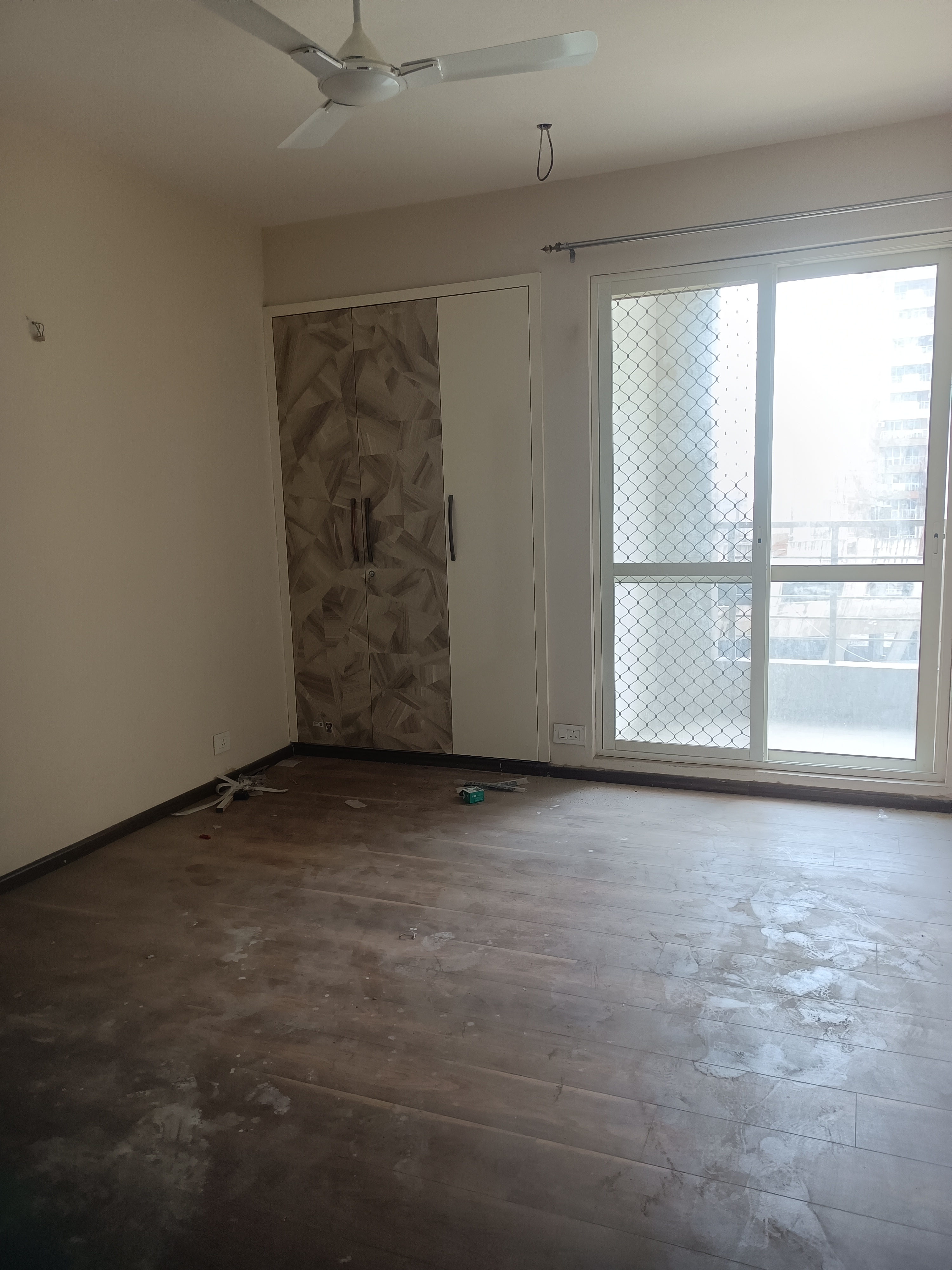 4 BHK + Pooja Room,Servant Room Apartment For Rent in Lotus Panache