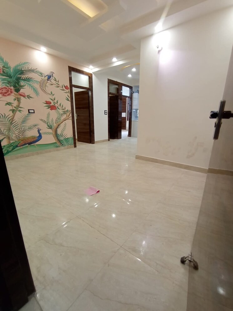 Room, virat-residency 3 Bedroom 900 Sq.Ft. Builder Floor In Uttam Nagar Delhi 8643435
