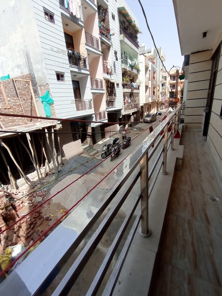 Balcony, virat-residency 3 Bedroom 900 Sq.Ft. Builder Floor In Uttam Nagar Delhi 8643435